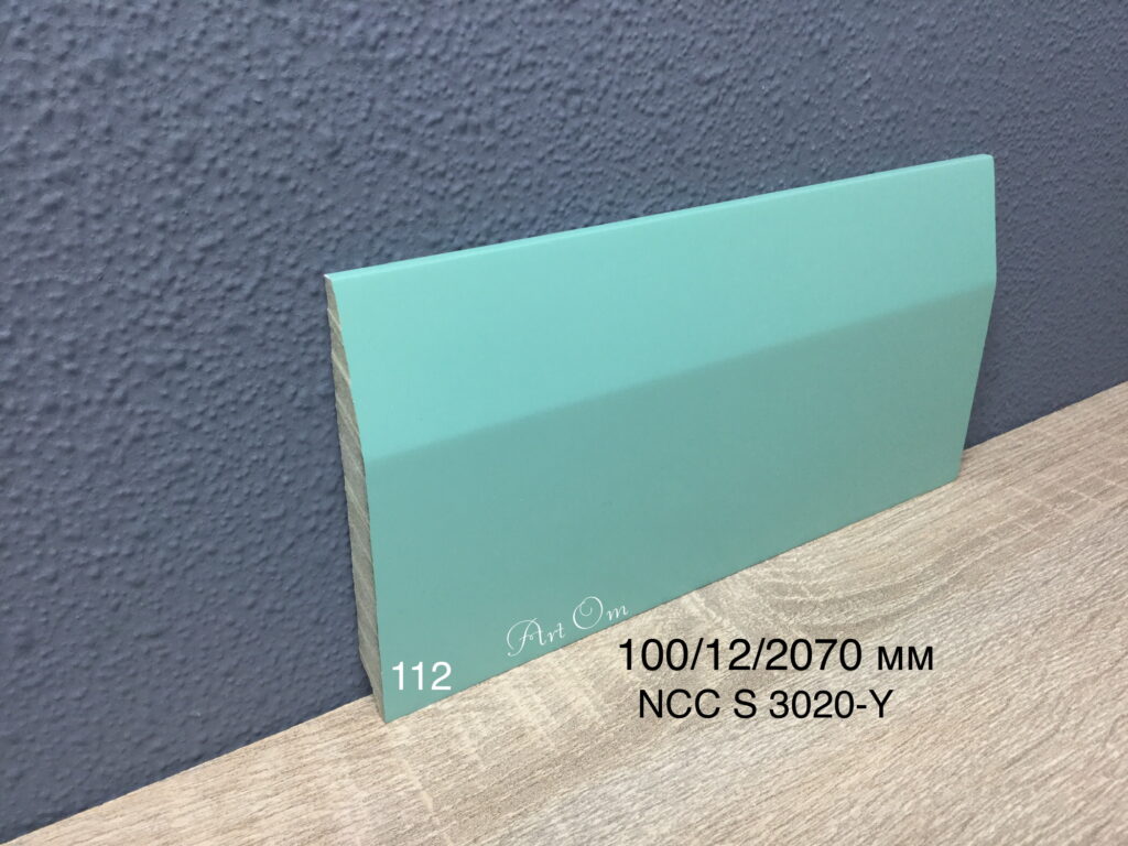 plintus-vlagostoykiy-mdf-krasheniy-112