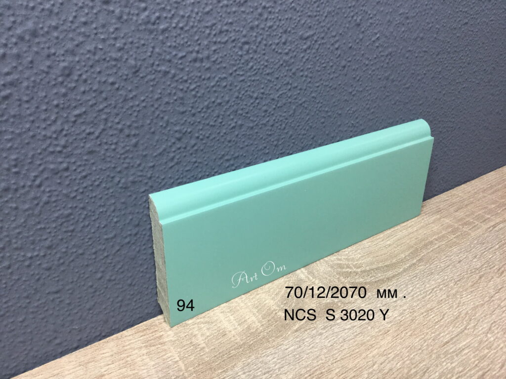 plintus-vlagostoykiy-mdf-krasheniy-94